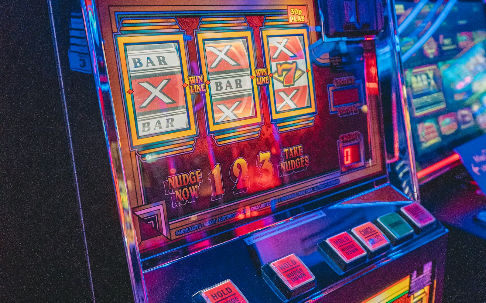 blackjack, kártyák és kaszino gépek – egyedi stock fotó 1
